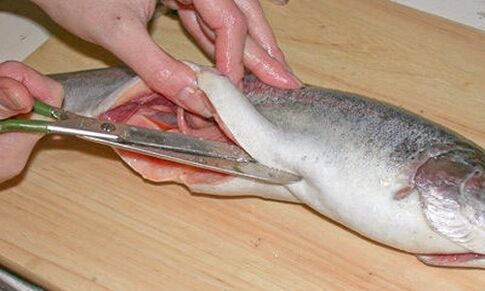 Cutting fish carefully on a personal cutting board will protect against parasite infestation