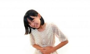 Abdominal pain in a girl with worms damage